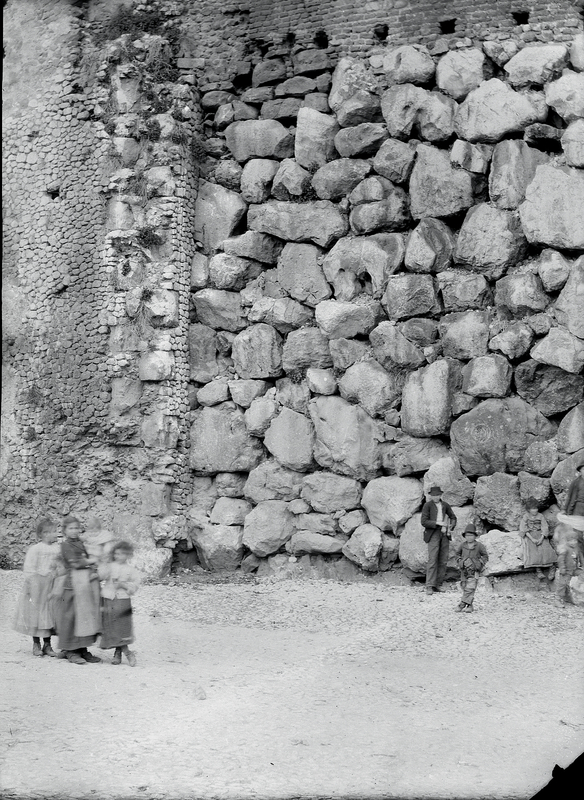 [Cori (Italy), polygonal wall, detail]